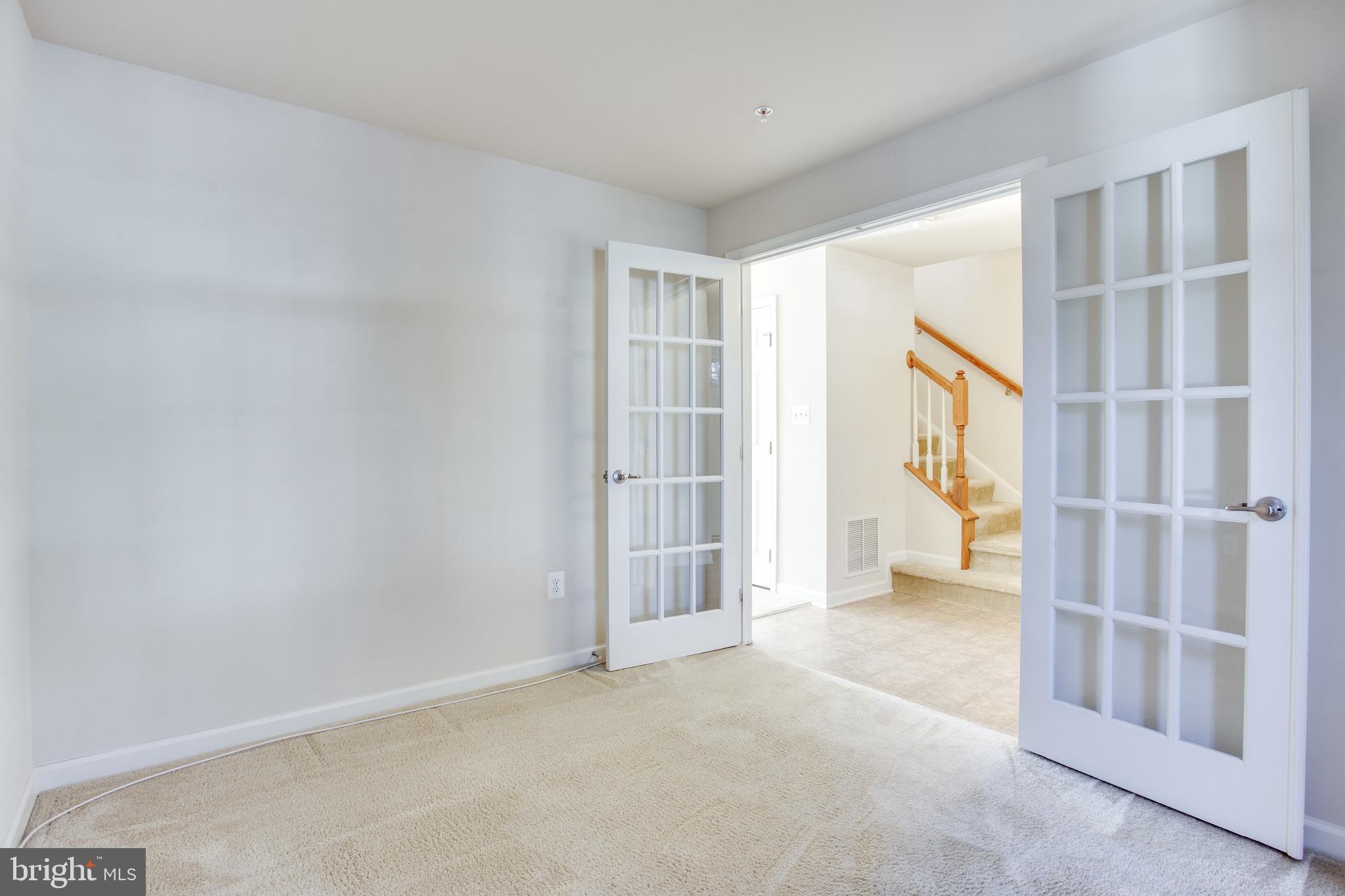 2049 Spring Run Circle Frederick, MD 21702 - Photo 8 of 58 Gallery Image 8