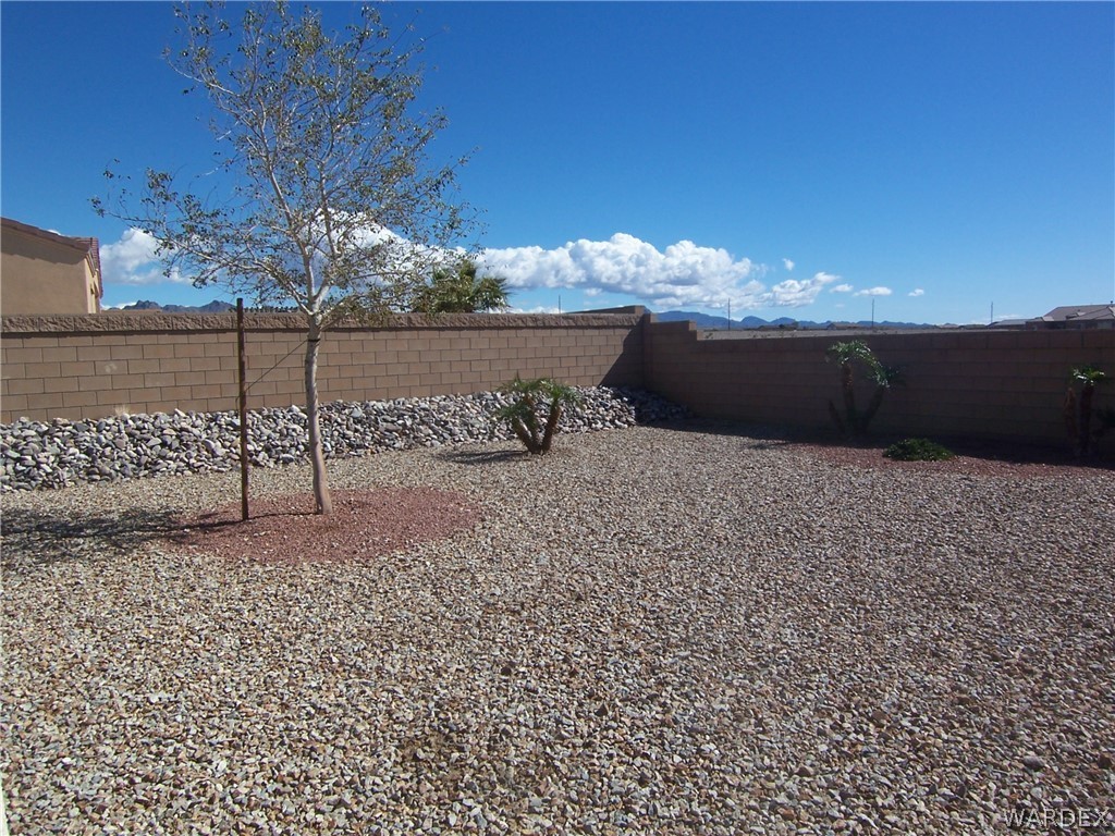 2340 Corwin Road Bullhead City, AZ 86442 - Photo 28 of 38 a view of a terrace