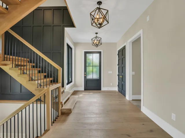 $1,850,000 | 525 Maple Street, Unit 7, Lake Geneva, WI 53147