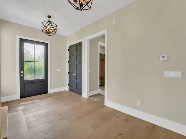 $1,850,000 | 525 Maple Street, Unit 7, Lake Geneva, WI 53147