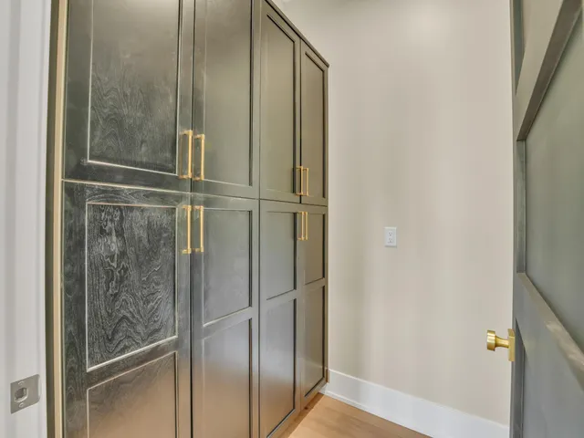 $1,850,000 | 525 Maple Street, Unit 7, Lake Geneva, WI 53147