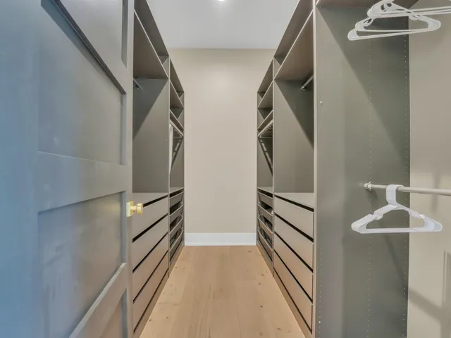 $1,850,000 | 525 Maple Street, Unit 7, Lake Geneva, WI 53147