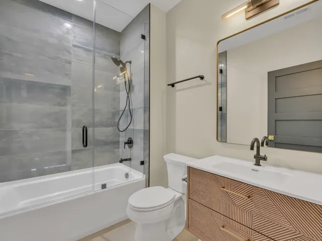 $1,850,000 | 525 Maple Street, Unit 7, Lake Geneva, WI 53147