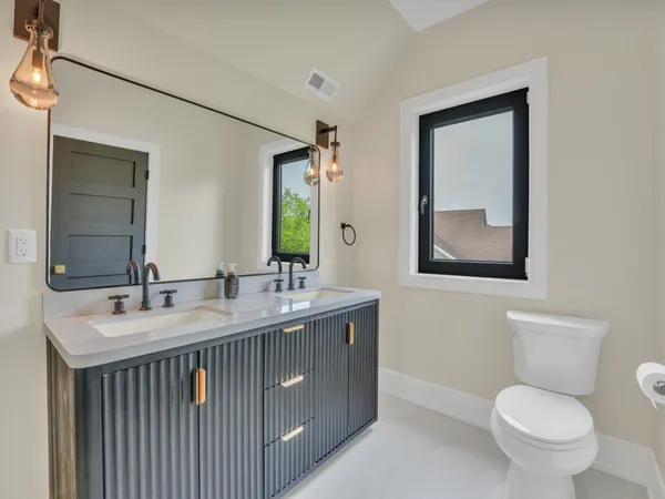 $1,850,000 | 525 Maple Street, Unit 7, Lake Geneva, WI 53147