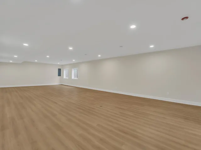 $1,850,000 | 525 Maple Street, Unit 7, Lake Geneva, WI 53147