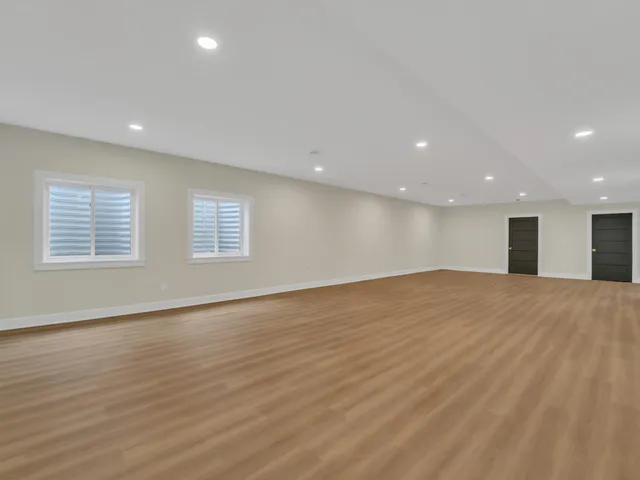 $1,850,000 | 525 Maple Street, Unit 7, Lake Geneva, WI 53147