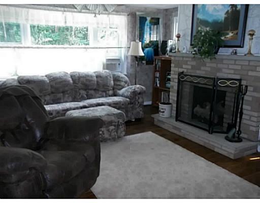 634 Jacobs Run Road Graysville, PA 15337 - Photo 13 of 18 Living Room.