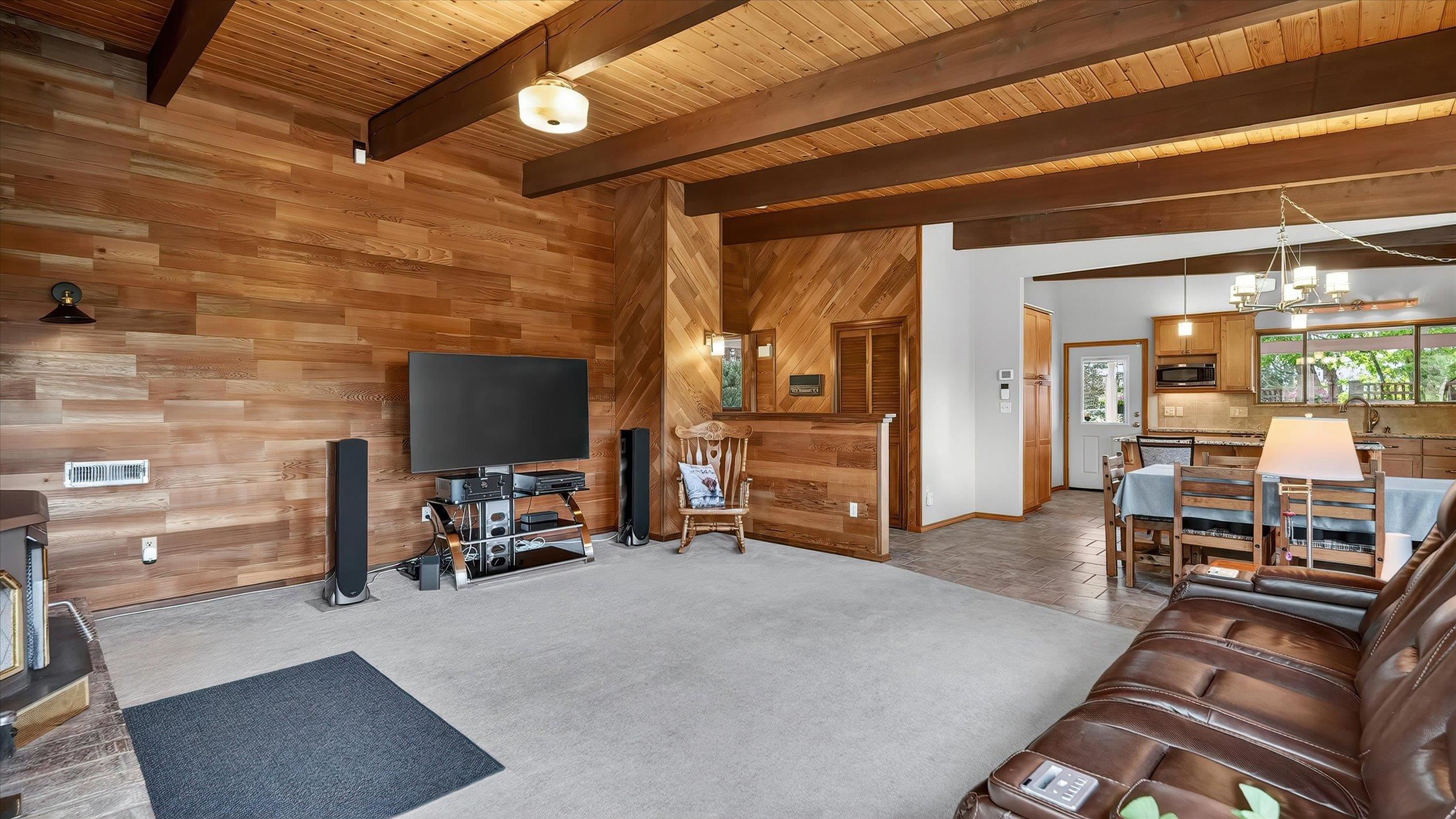 3116 East Center Road Mead, WA 99021 - Photo 12 of 50