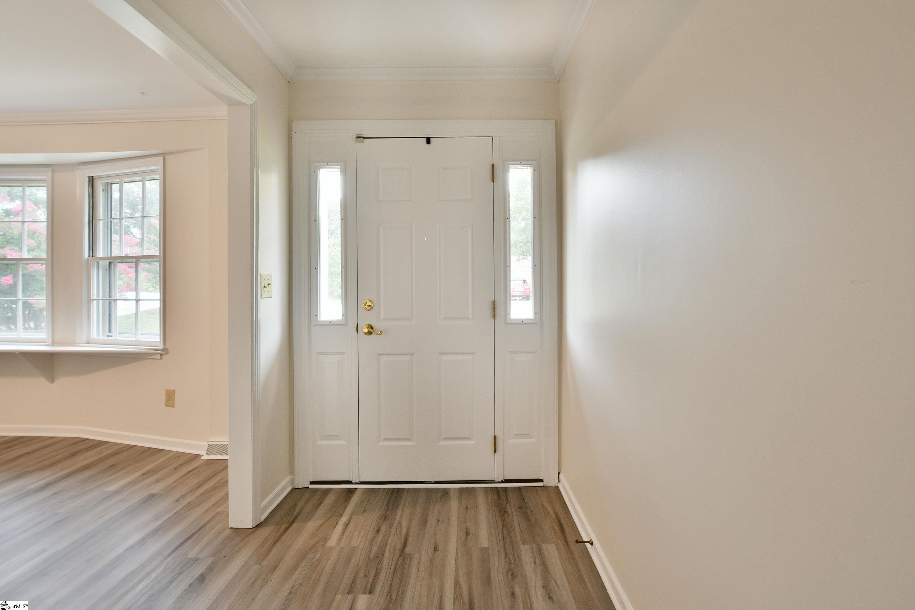 24 Tussock Road Greenville, SC 29615 - Photo 3 of 29 Gallery Image 3