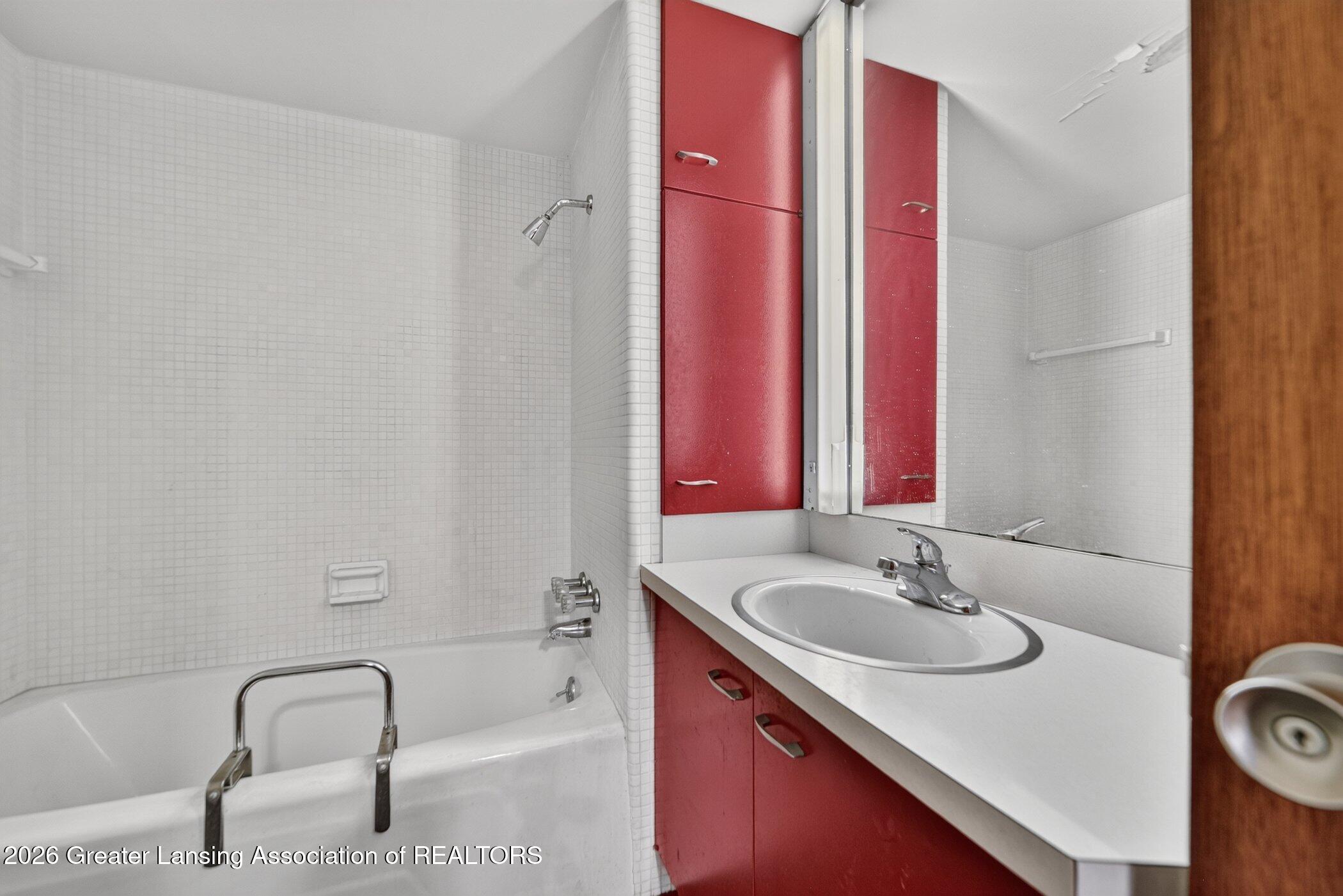 4729 Clydesdale Road Lansing, MI 48906 - Photo 44 of 44 4729-Clydesdale-Rd-WindowStill-Photograp