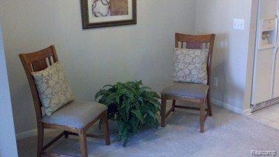 16856 Farmington Road, Unit 64 Livonia, MI 48154 - Photo 10 of 21 Dining Area.jpg
