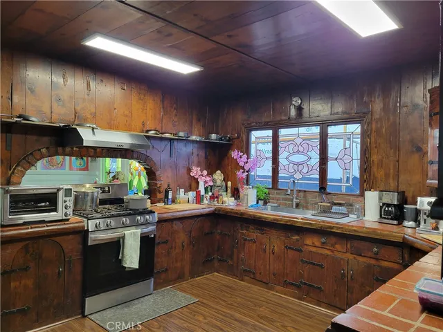 $2,998,000 | 1434 North Genesee Avenue, Los Angeles, CA 90046