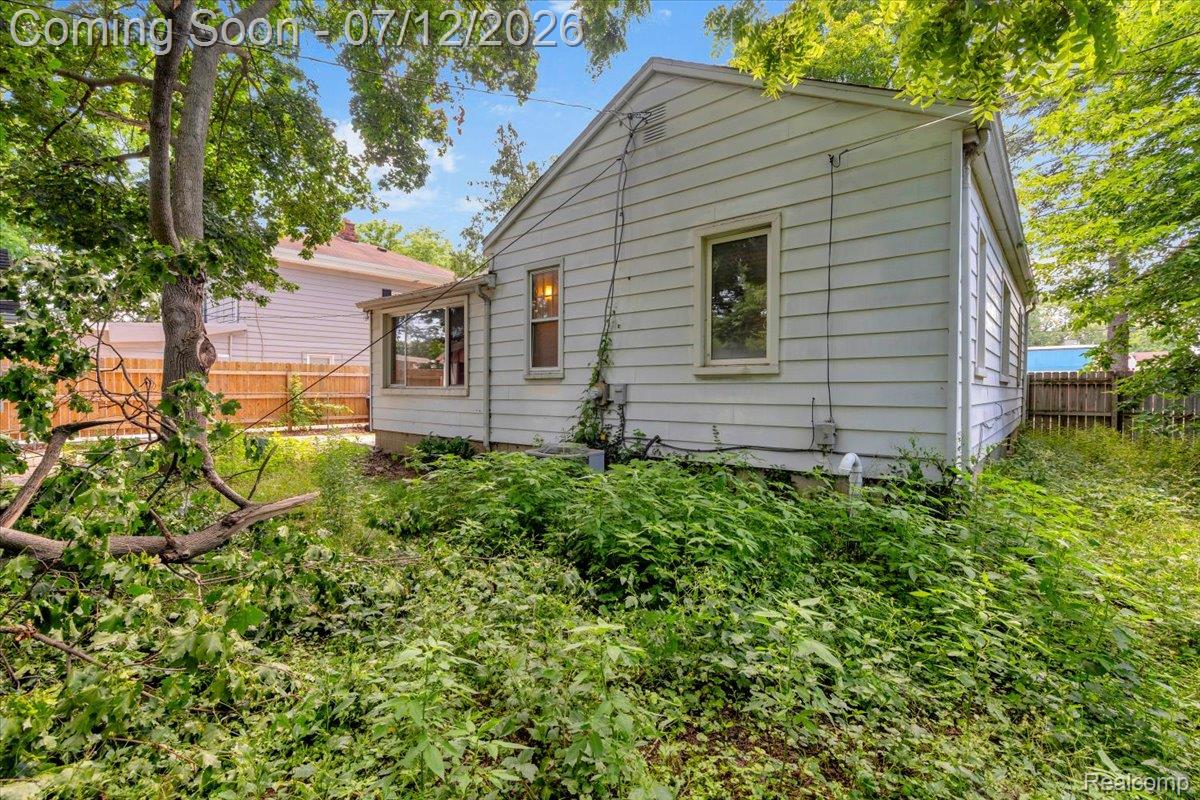 624 North Prospect Road Ypsilanti, MI 48198 - Photo 27 of 28 27-624 N Prospect Rd_26.jpg