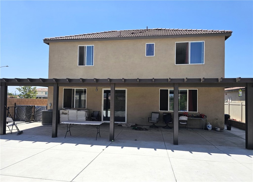 9439 Jurupa Avenue Riverside, CA 92503 - Photo 3 of 20