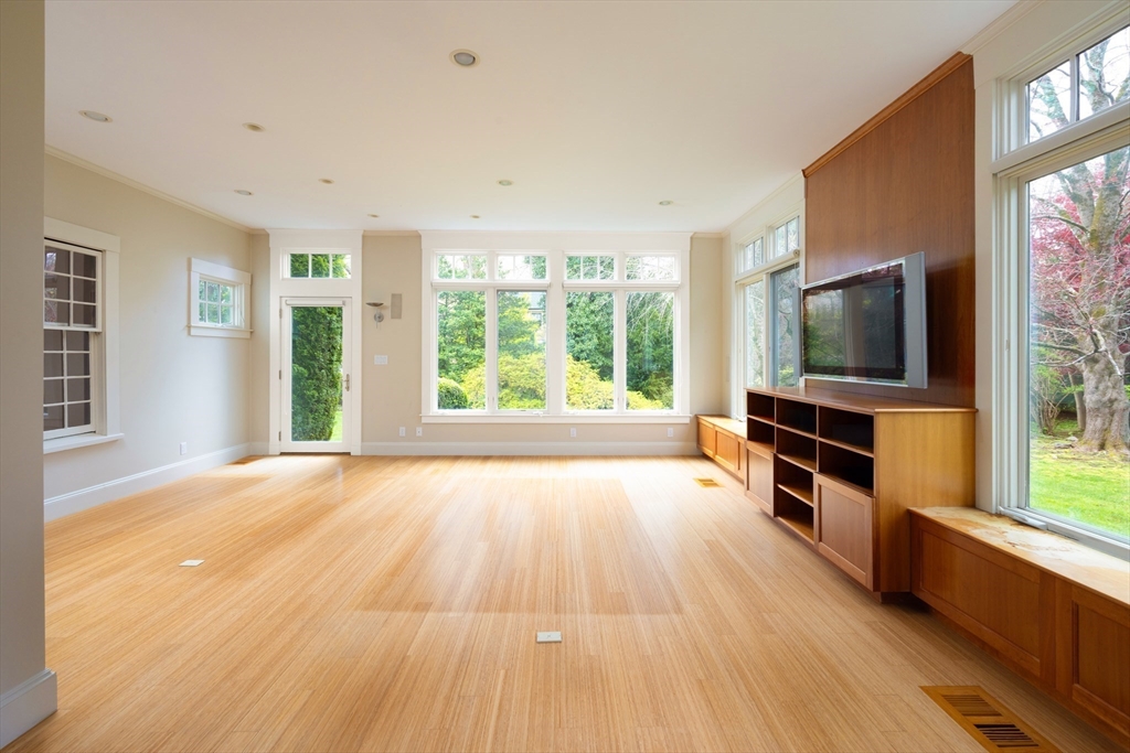 3 Glenoe Road Brookline, MA 02467 - Photo 11 of 21 Gallery Image 11