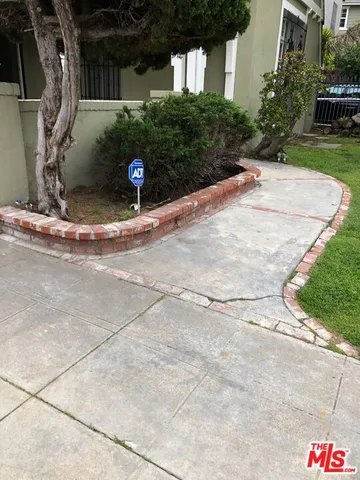 $4,200 | 4026 Ingraham Street, Los Angeles, CA 90005