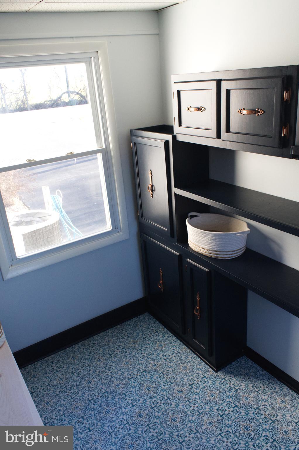 707 Round Top Road Chestertown, MD 21620 - Photo 3 of 31 Mudroom 2