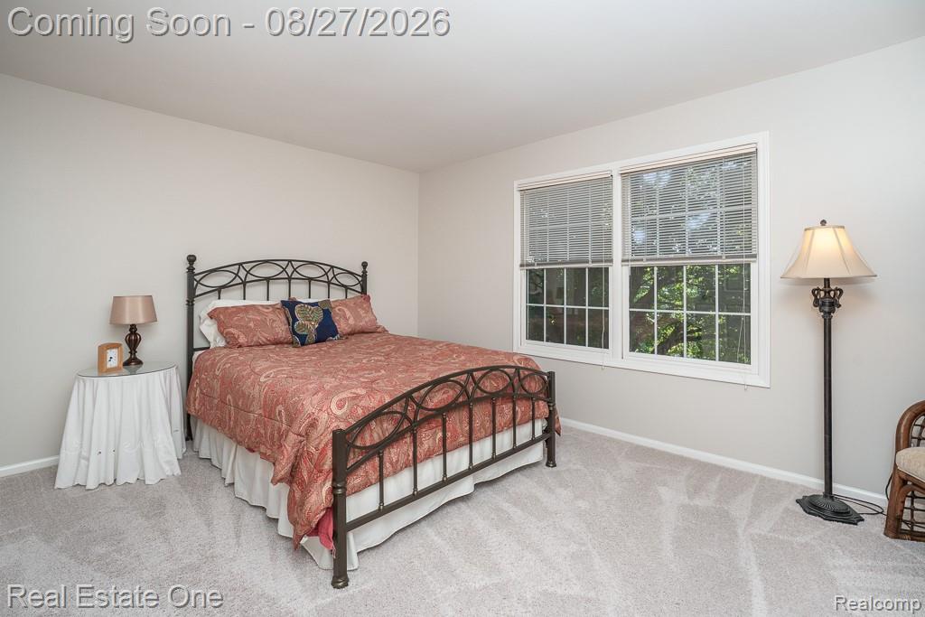 1026 Pointe Pl Boulevard Rochester, MI 48307 - Photo 22 of 33 1026 Pointe Place_MLS-034.jpg
