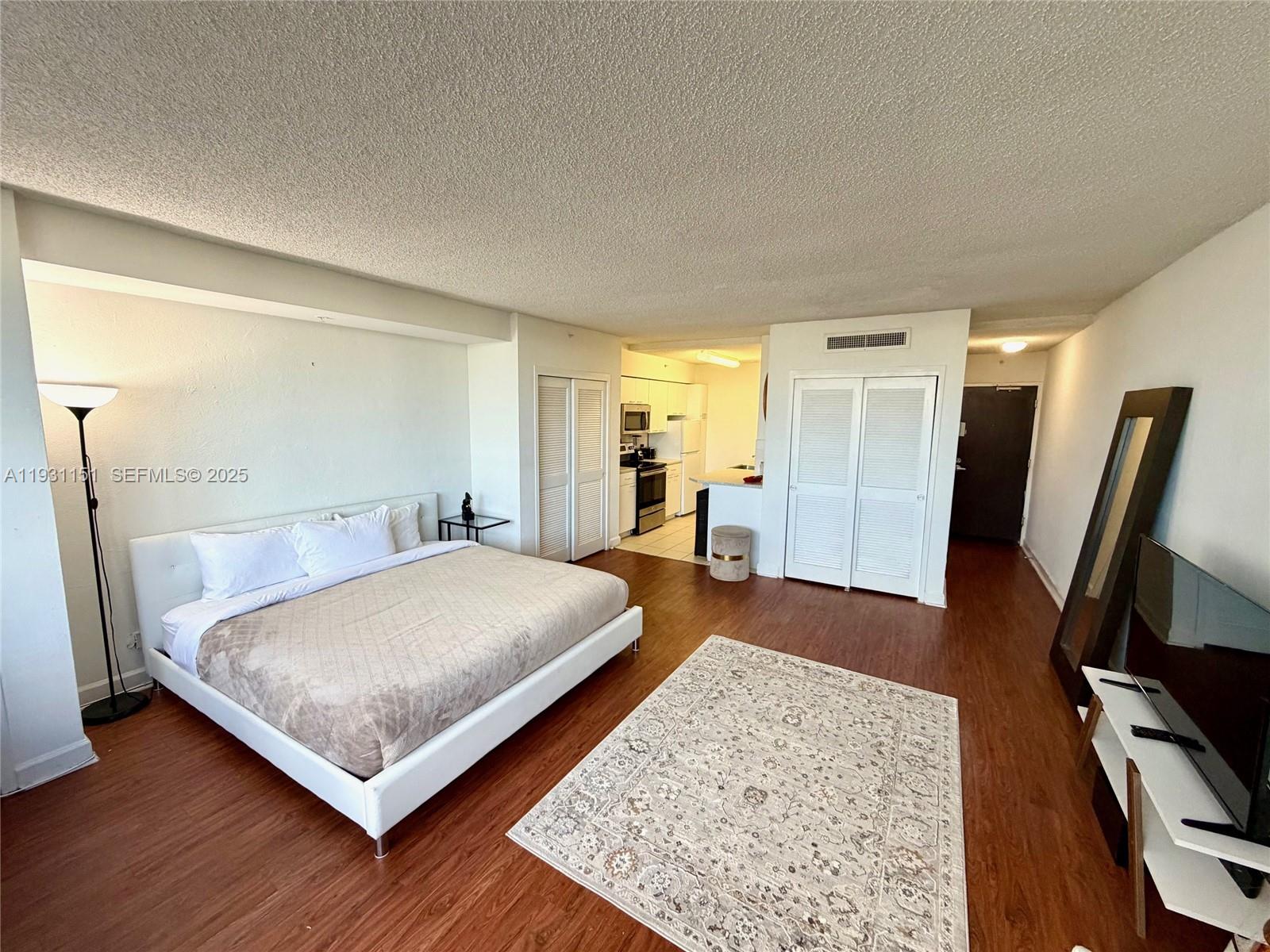 1500 Bay Road, Unit 484S Miami Beach, FL 33139 - Photo 2 of 9