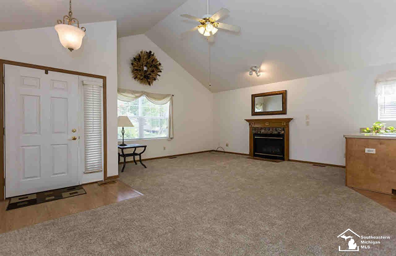2625 Pinewood Road Temperance, MI 48182 - Photo 6 of 21 Family Room (A)