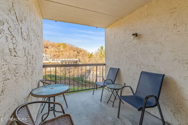 $309,900 | 102 Baskins Creek Bypass, Unit 107, Gatlinburg, TN 37738