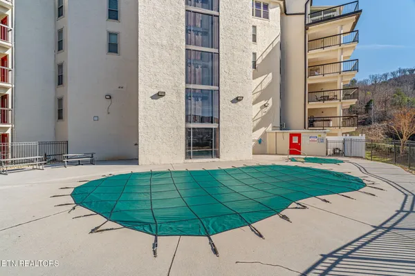 $309,900 | 102 Baskins Creek Bypass, Unit 107, Gatlinburg, TN 37738