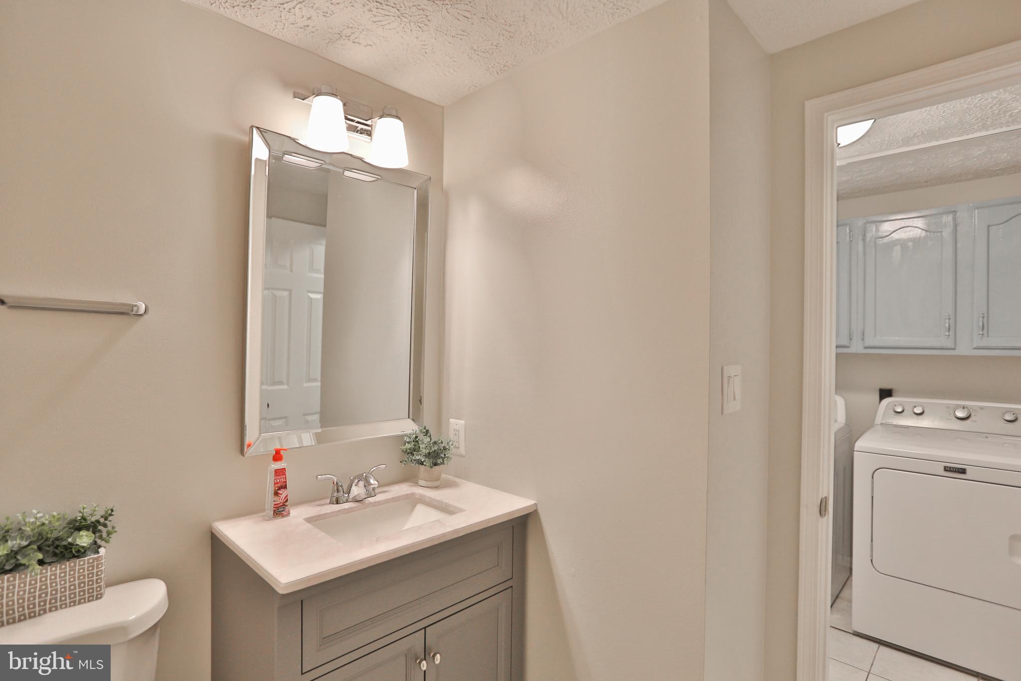 7832 Roundabout Way Springfield, VA 22153 - Photo 13 of 47