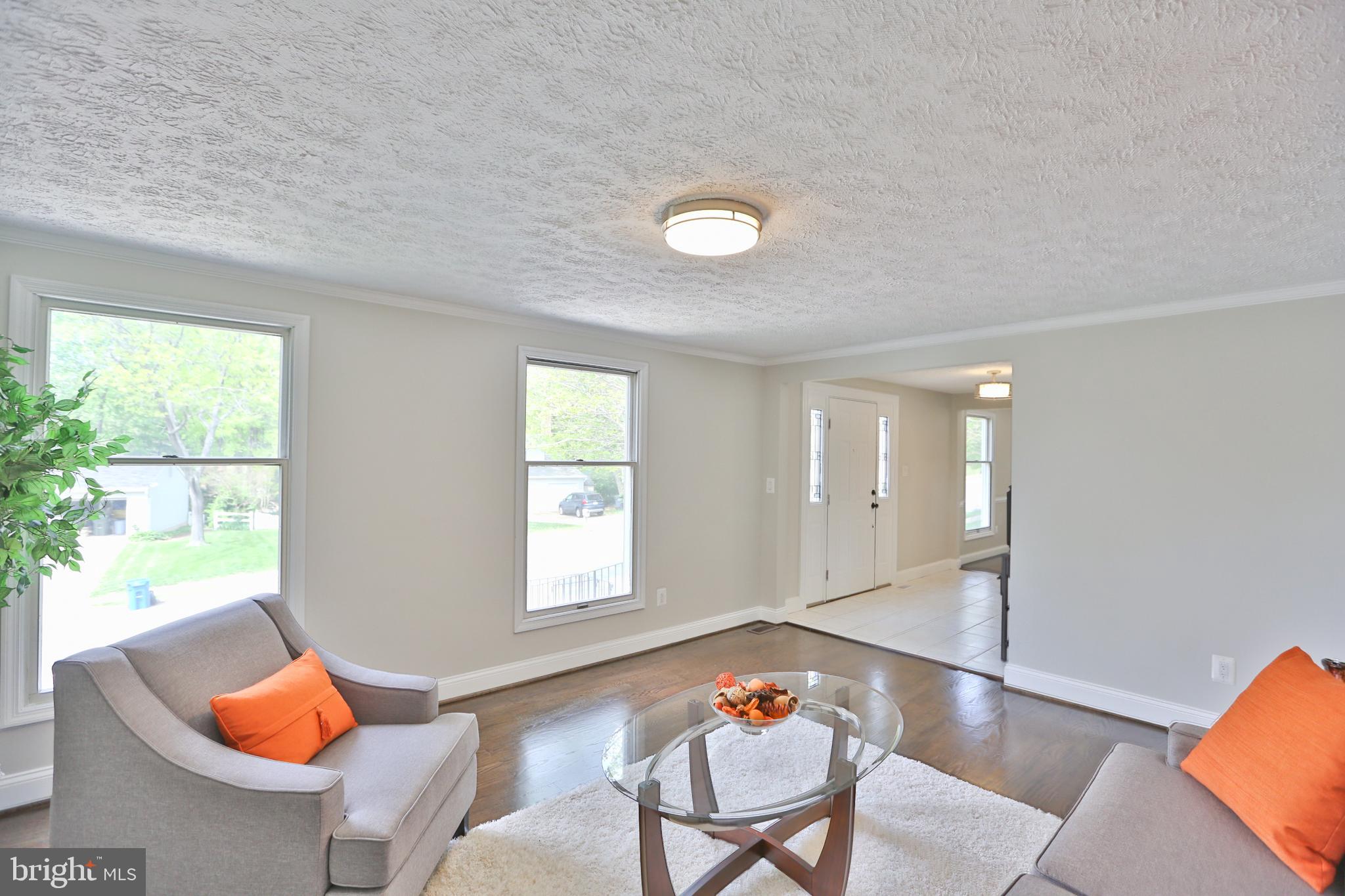 7832 Roundabout Way Springfield, VA 22153 - Photo 7 of 47