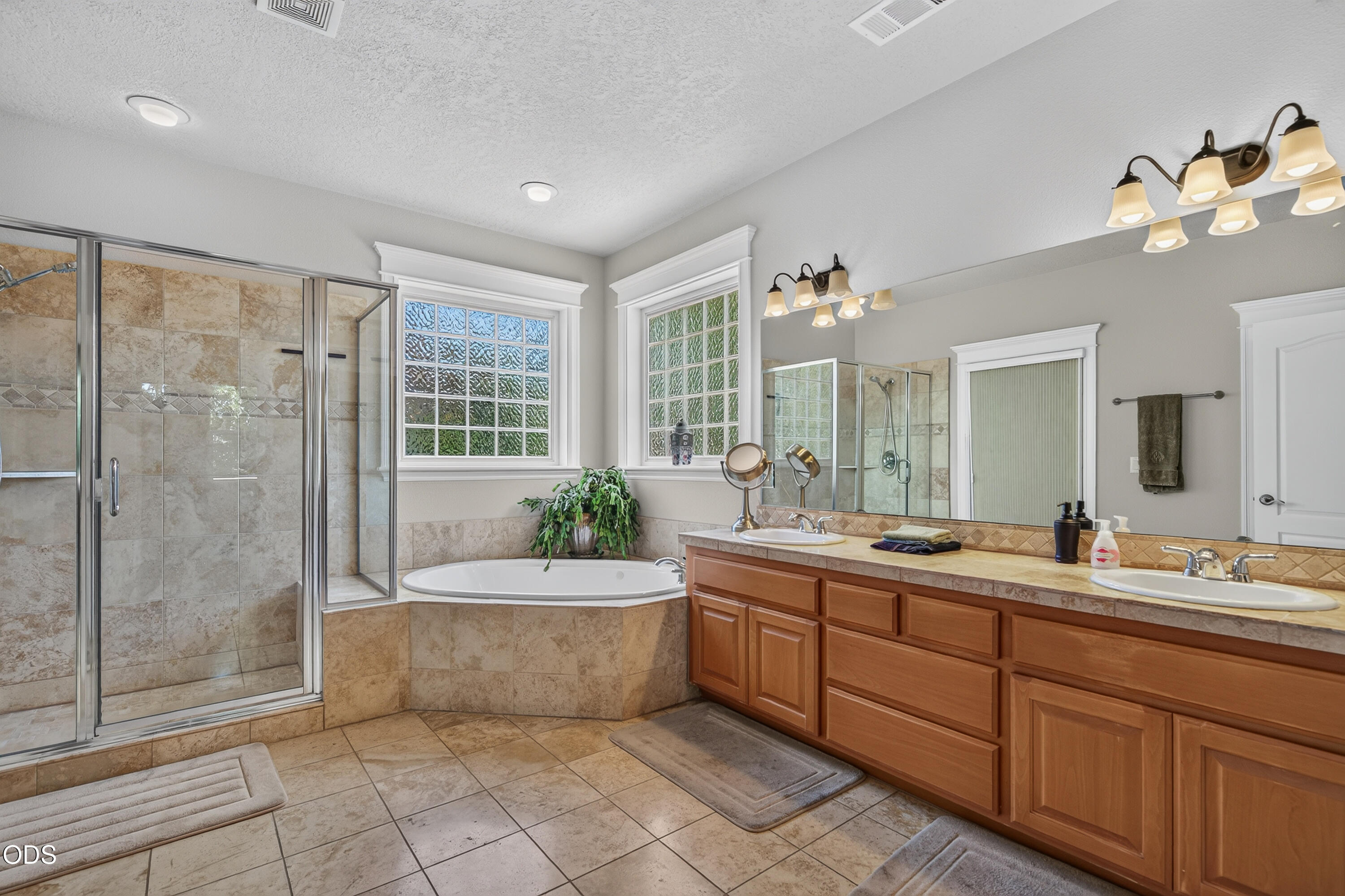 374 Leandra Lane Eagle Point, OR 97524 - Photo 26 of 37