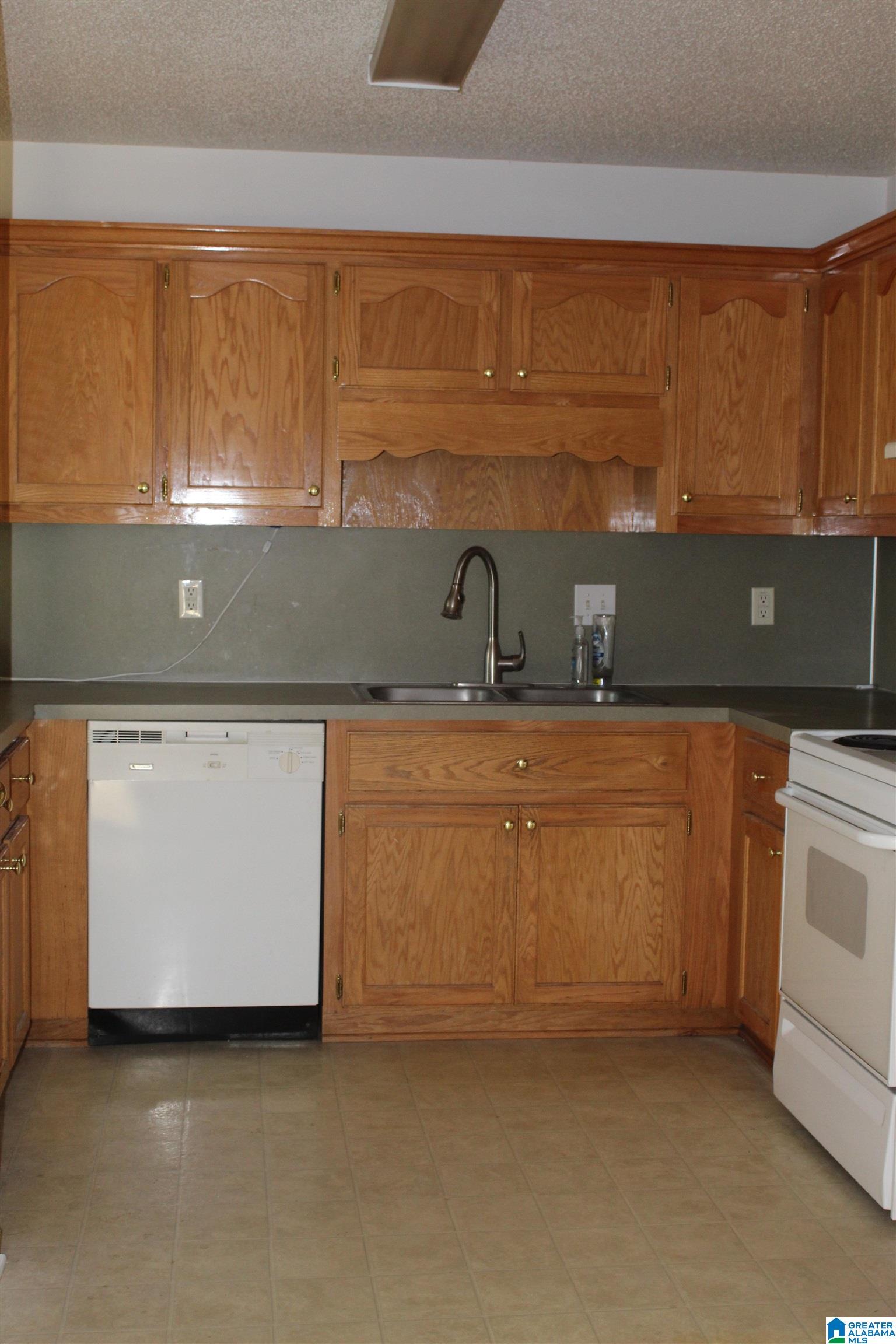 130 Cove Landing Calera, AL 35040 - Photo 14 of 35