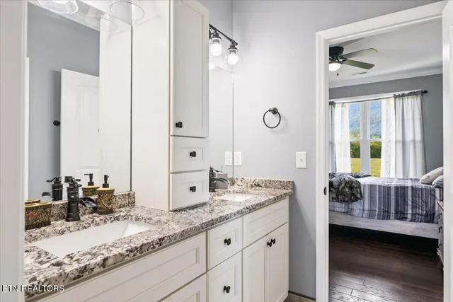 $1,150,000 | 1126 Cross Valley Road, La Follette, TN 37766