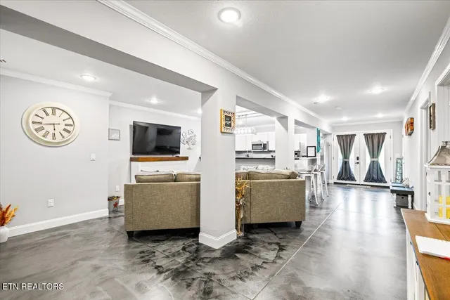 $1,150,000 | 1126 Cross Valley Road, La Follette, TN 37766