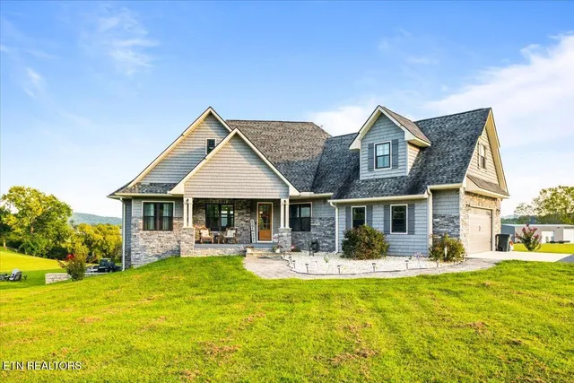 $1,150,000 | 1126 Cross Valley Road, La Follette, TN 37766