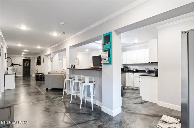 $1,150,000 | 1126 Cross Valley Road, La Follette, TN 37766