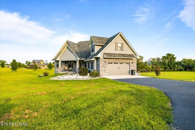 $1,150,000 | 1126 Cross Valley Road, La Follette, TN 37766