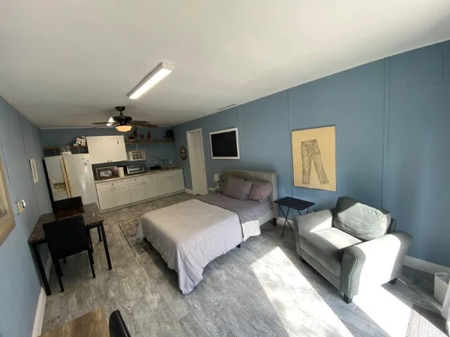 $1,750 | 2141 B Road, Unit STUDIO 2, Loxahatchee Groves, FL 33470