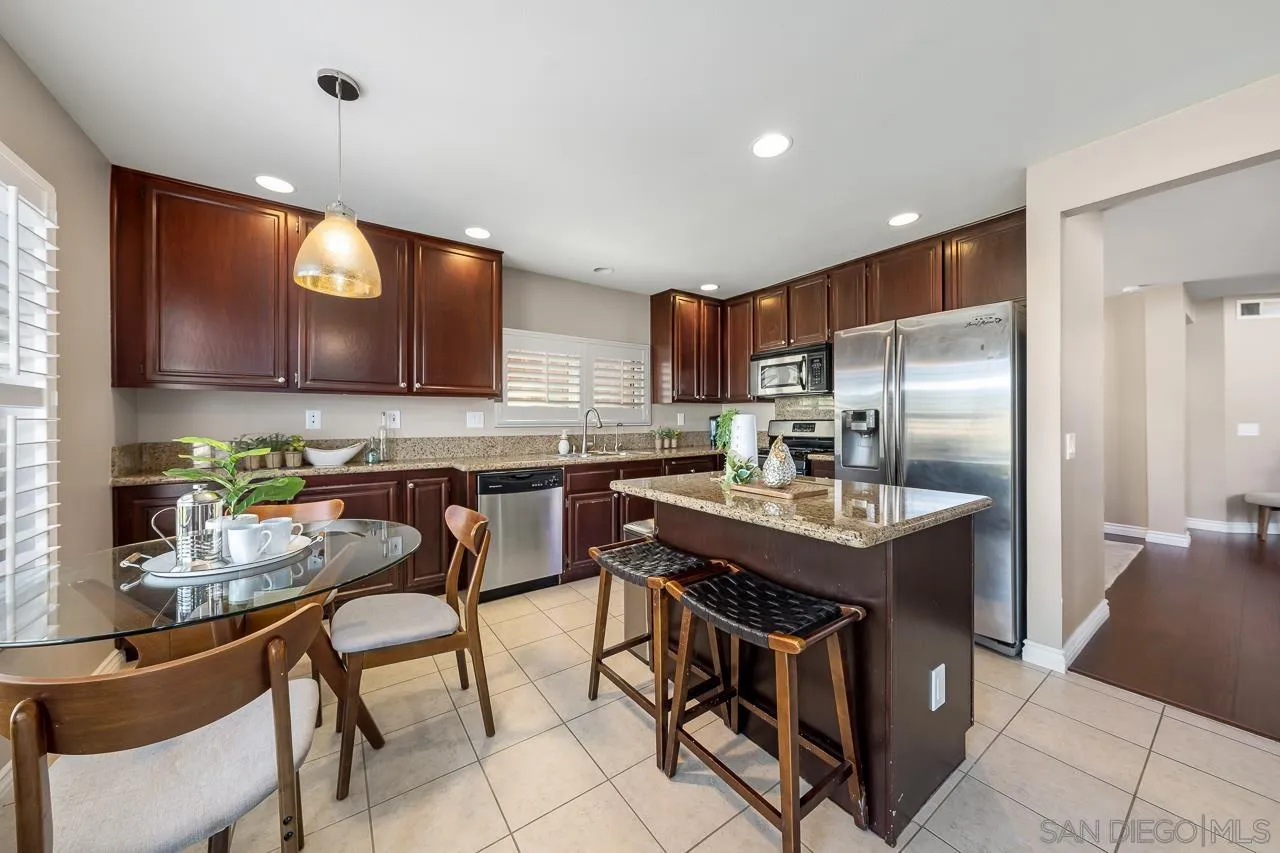 807 Ridgewater Drive Chula Vista, CA 91913 - Photo 11 of 33 Gallery Image 11