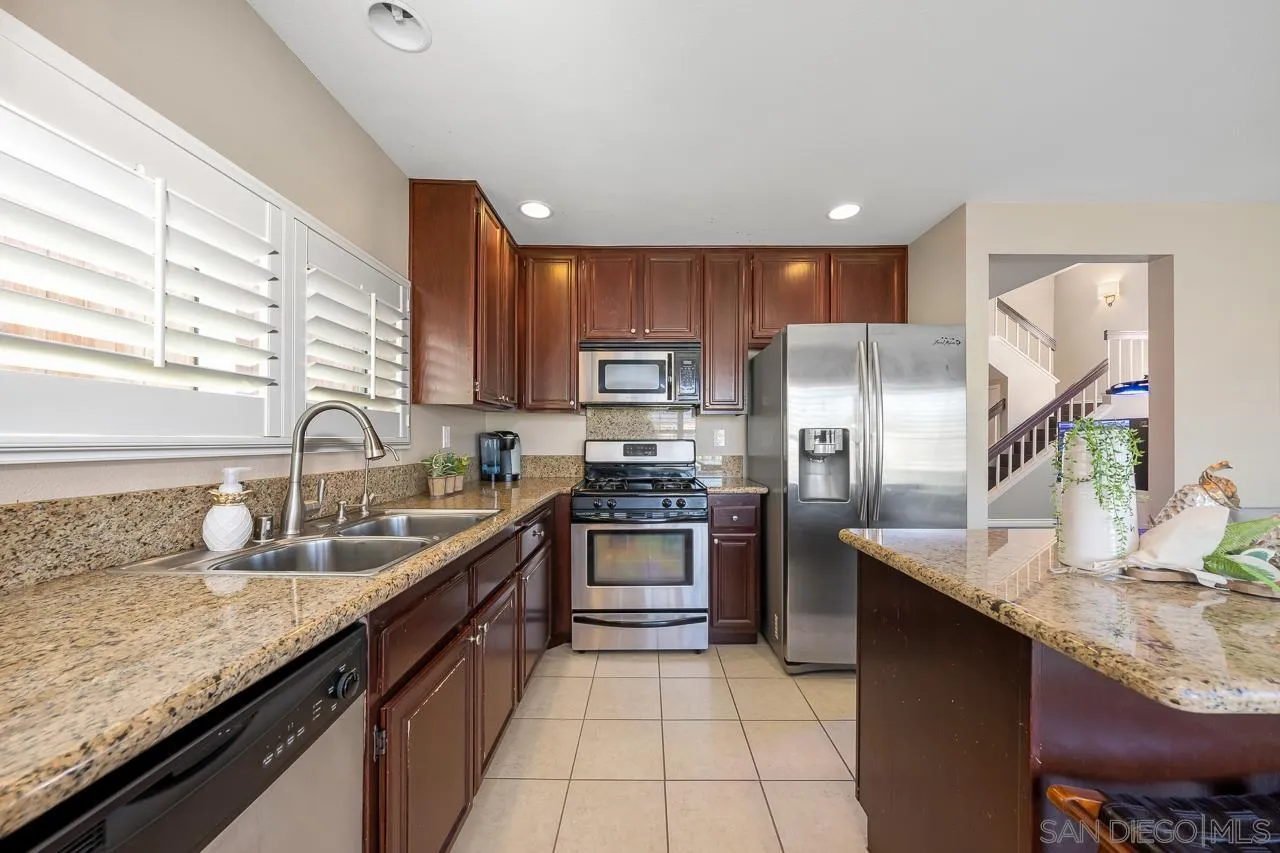 807 Ridgewater Drive Chula Vista, CA 91913 - Photo 12 of 33 Gallery Image 12