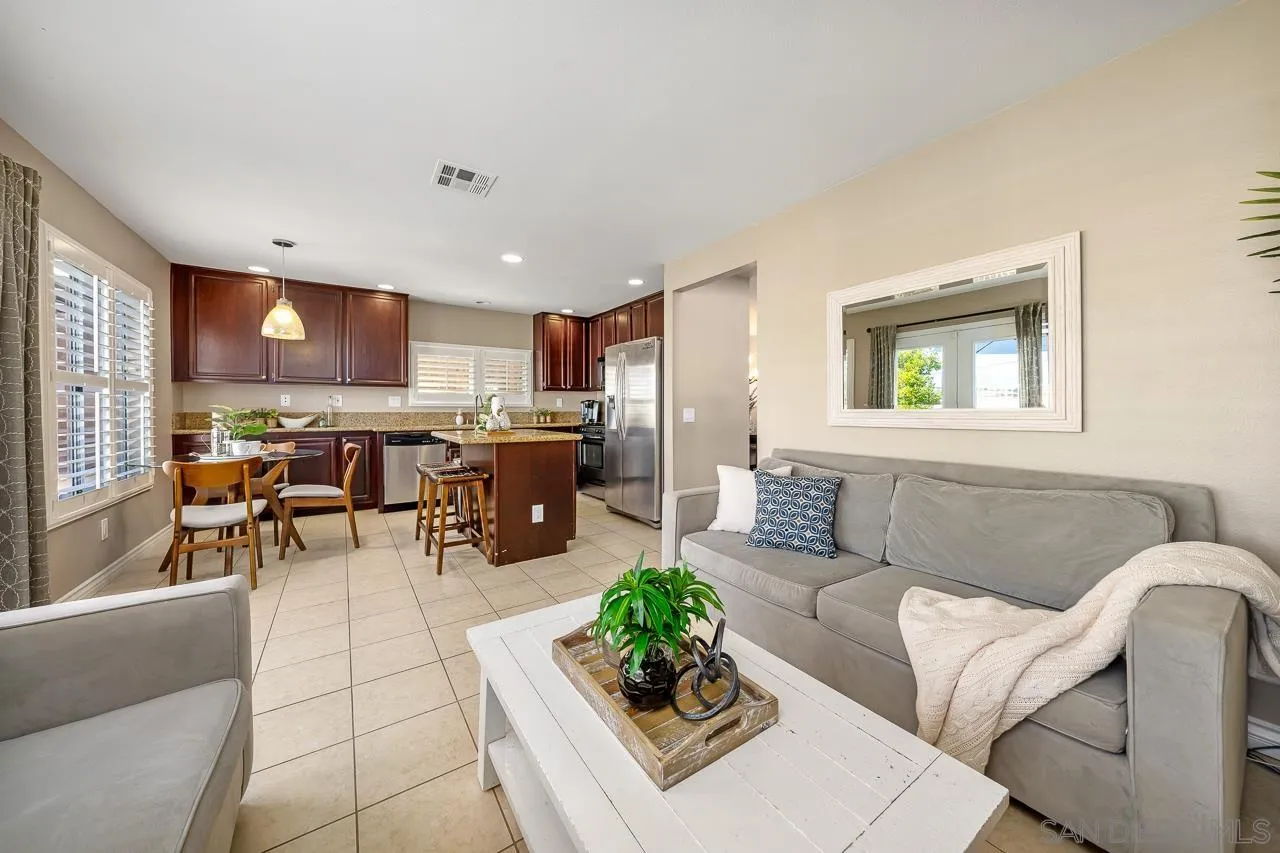 807 Ridgewater Drive Chula Vista, CA 91913 - Photo 13 of 33 Gallery Image 13