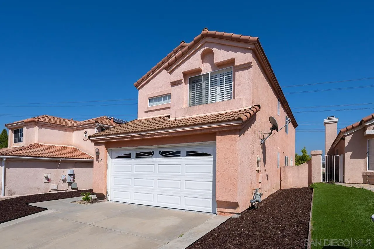 807 Ridgewater Drive Chula Vista, CA 91913 - Photo 3 of 33 Gallery Image 3