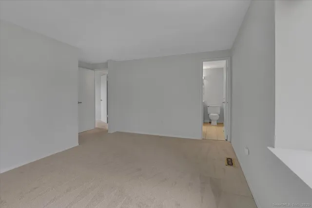 $2,200 | 3 Trolley Crossing Lane, Unit 3, Middletown, CT 06457