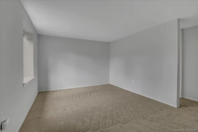 $2,200 | 3 Trolley Crossing Lane, Unit 3, Middletown, CT 06457