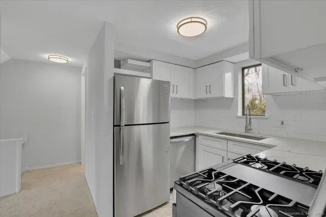 $2,200 | 3 Trolley Crossing Lane, Unit 3, Middletown, CT 06457