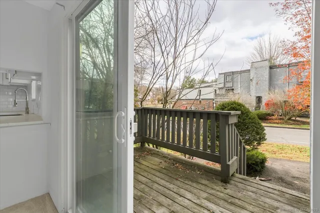 $2,200 | 3 Trolley Crossing Lane, Unit 3, Middletown, CT 06457