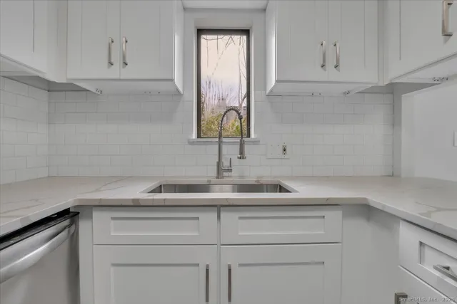 $2,200 | 3 Trolley Crossing Lane, Unit 3, Middletown, CT 06457