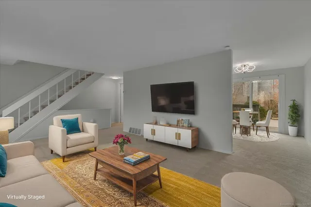 $2,200 | 3 Trolley Crossing Lane, Unit 3, Middletown, CT 06457