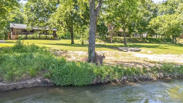 $799,000 | 765 Carter 103, Van Buren, MO 63965