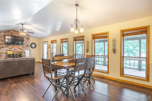 $799,000 | 765 Carter 103, Van Buren, MO 63965