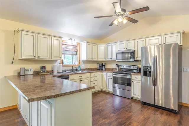 $950,000 | 765 Carter 103, Van Buren, MO 63965