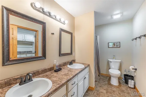 $799,000 | 765 Carter 103, Van Buren, MO 63965